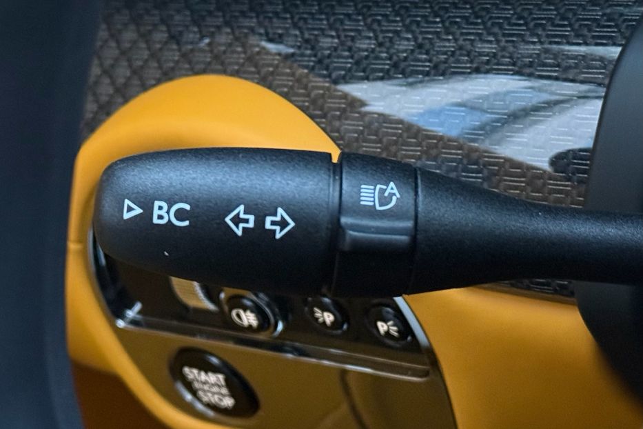 Продам Rolls-Royce Wraith SPECTRE BLACK BADGE  2025 года в Киеве