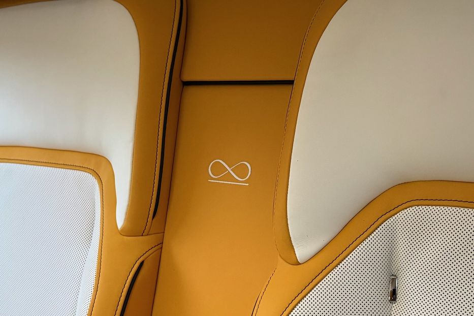 Продам Rolls-Royce Wraith SPECTRE BLACK BADGE  2025 года в Киеве