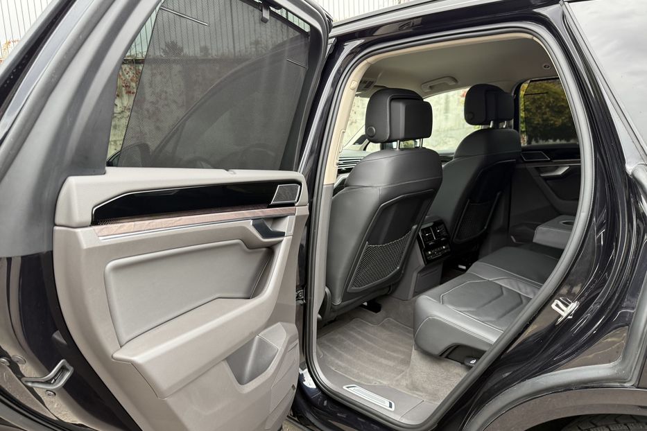 Продам Volkswagen Touareg R-line 2021 года в Ровно