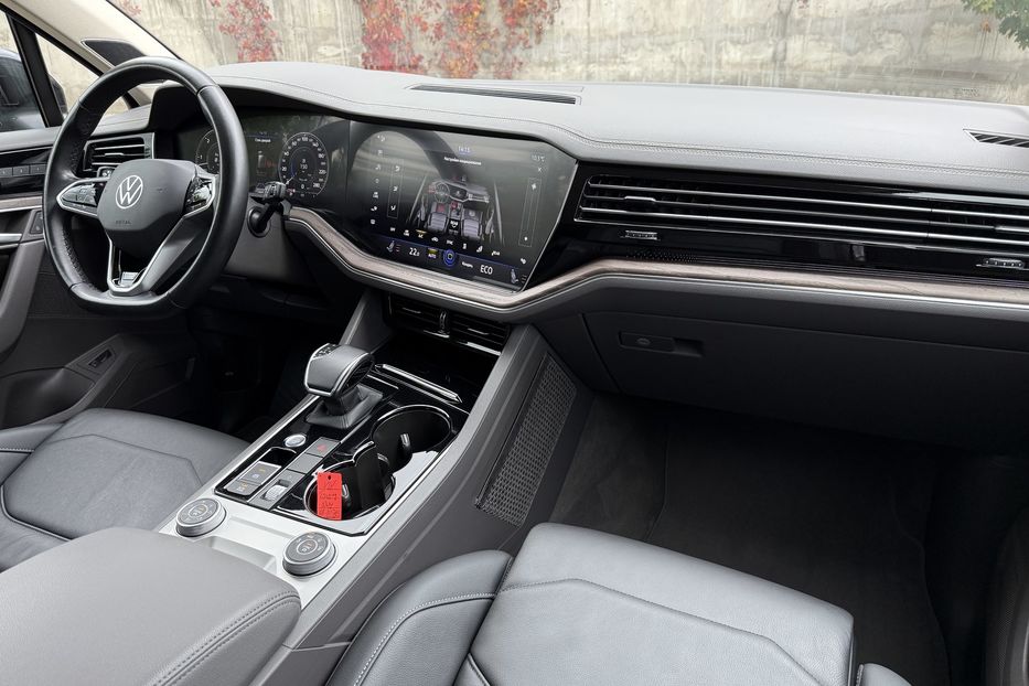 Продам Volkswagen Touareg R-line 2021 года в Ровно