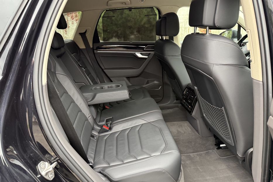 Продам Volkswagen Touareg R-line 2021 года в Ровно