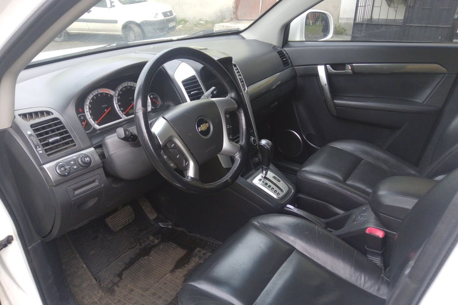 Продам Chevrolet Captiva 3,2 AT 2008 года в г. Нежин, Черниговская область
