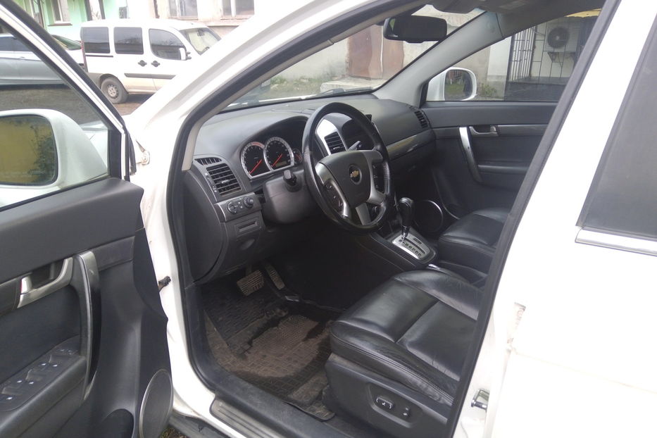 Продам Chevrolet Captiva 3,2 AT 2008 года в г. Нежин, Черниговская область