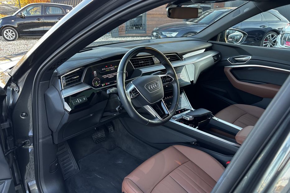 Продам Audi E-Tron 95квт  2021 года в Львове