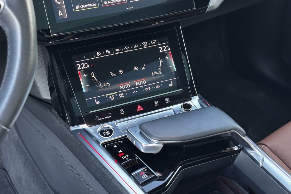 Продам Audi E-Tron 95квт  2021 года в Львове