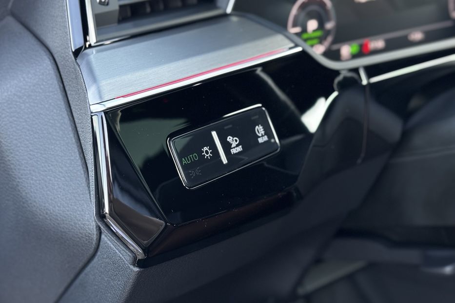 Продам Audi E-Tron 95квт  2021 года в Львове