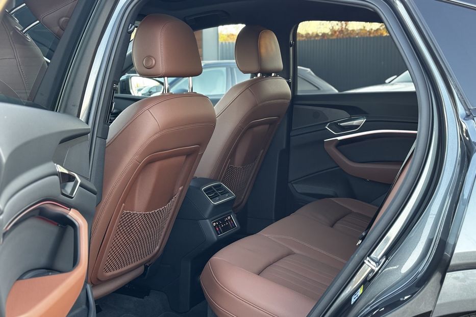 Продам Audi E-Tron 95квт  2021 года в Львове