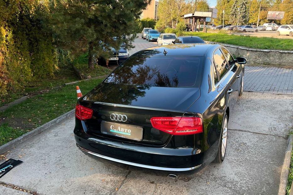 Продам Audi A8 2011 года в Черновцах