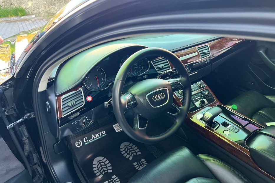 Продам Audi A8 2011 года в Черновцах