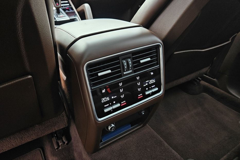 Продам Porsche Cayenne Coupe 2020 года в Киеве