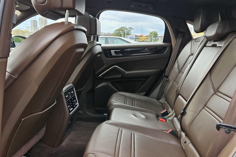 Продам Porsche Cayenne Coupe 2020 года в Киеве