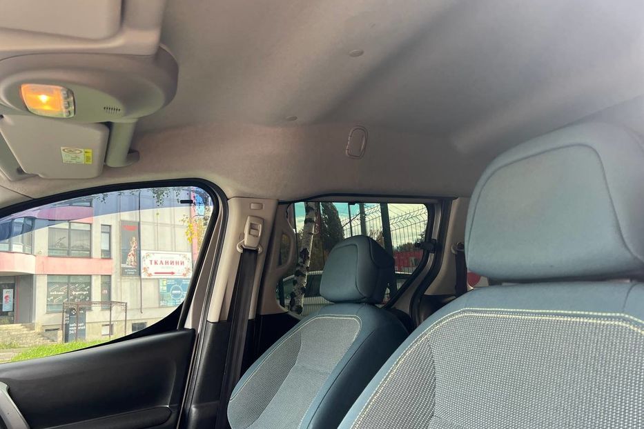 Продам Citroen Berlingo пасс. 2017 года в Черновцах