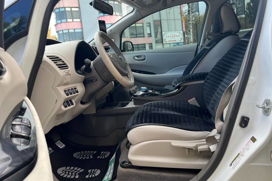 Продам Nissan Leaf 2014 года в Черновцах