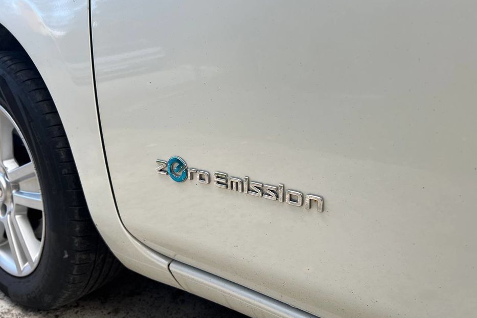 Продам Nissan Leaf 2014 года в Черновцах