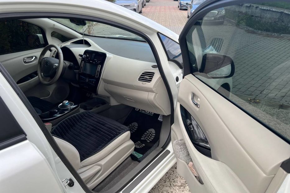 Продам Nissan Leaf 2014 года в Черновцах