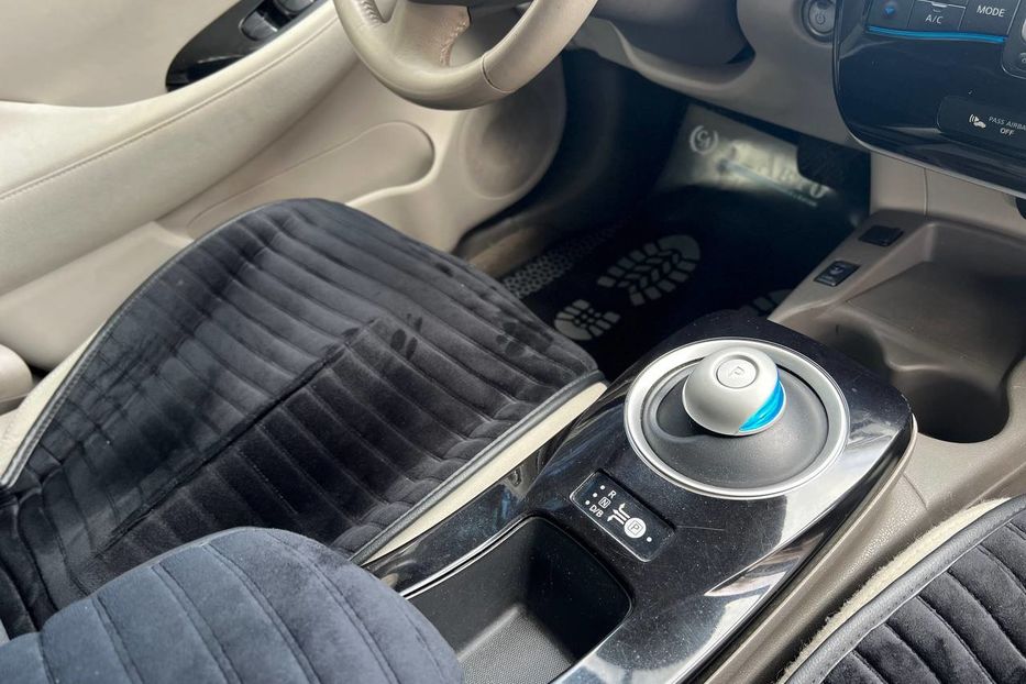 Продам Nissan Leaf 2014 года в Черновцах