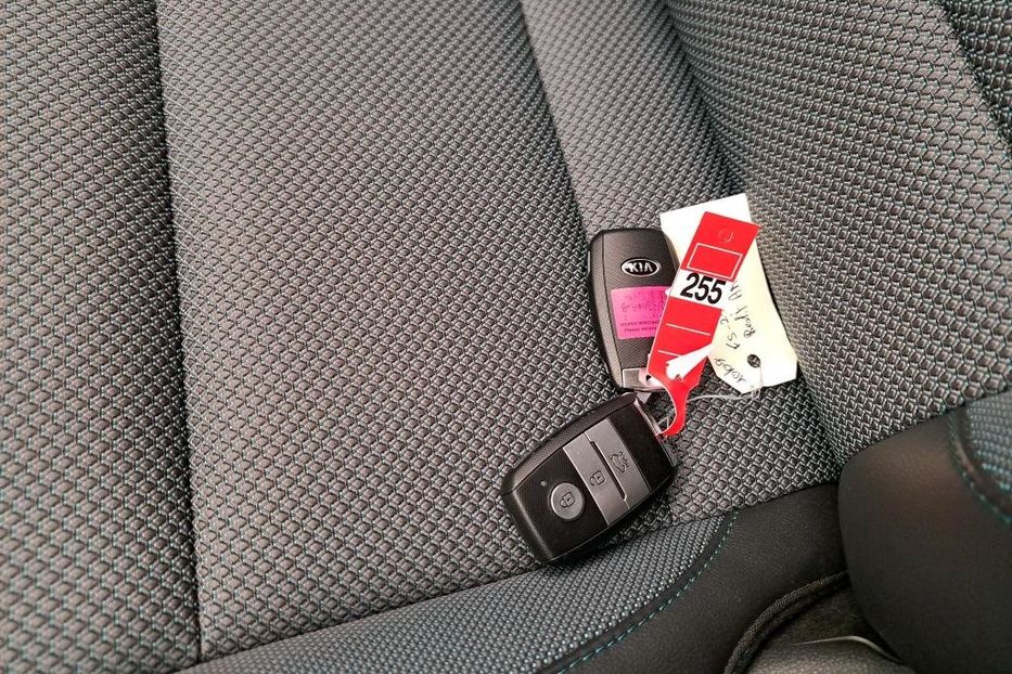 Продам Kia Niro 64квт авто в дорозі 2020 года в Львове