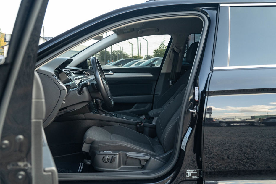 Продам Volkswagen Passat B8 2021 года в Черновцах