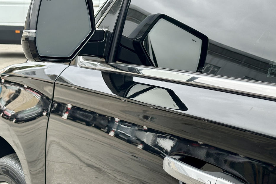 Продам Cadillac Escalade ESV LUXURY 2016 года в Киеве