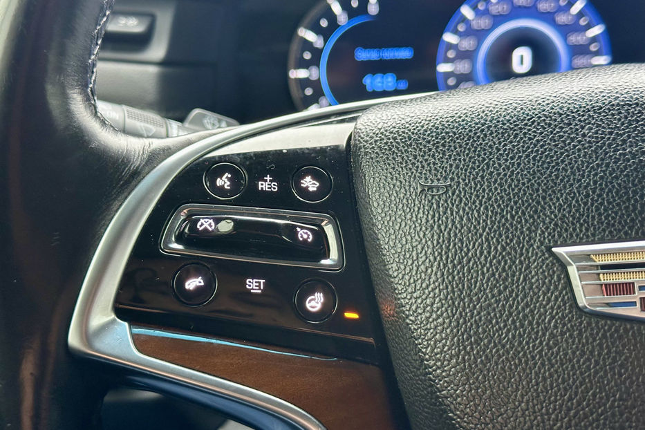 Продам Cadillac Escalade ESV LUXURY 2016 года в Киеве