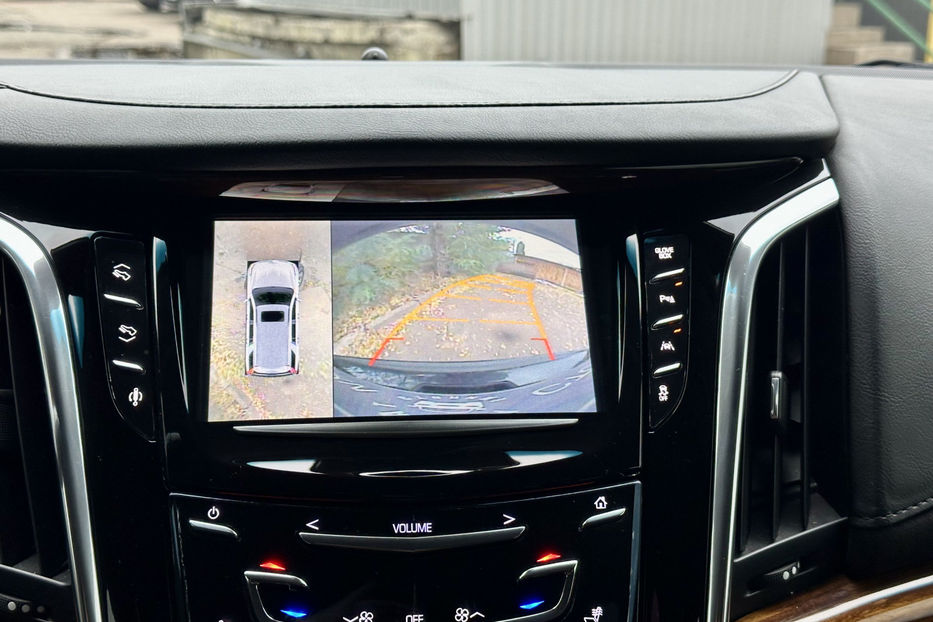 Продам Cadillac Escalade ESV LUXURY 2016 года в Киеве