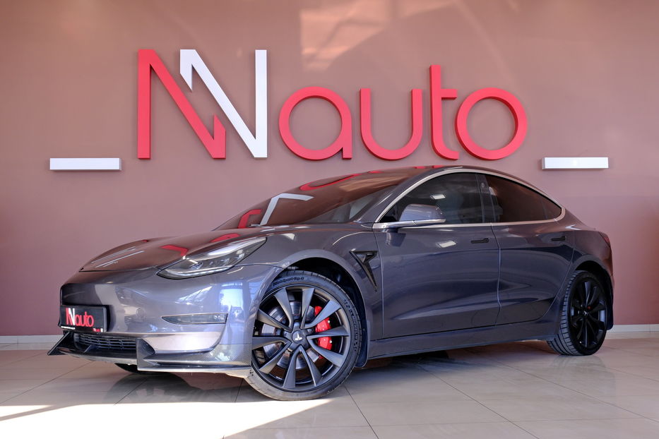 Продам Tesla Model 3 Perfomance 2019 года в Одессе