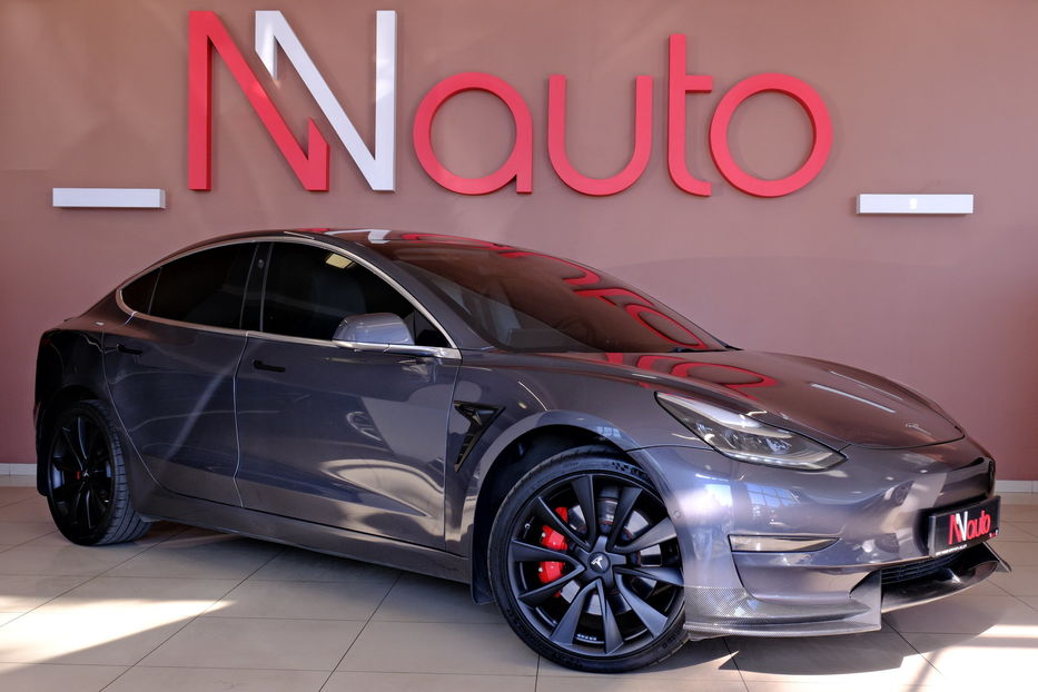 Продам Tesla Model 3 Perfomance 2019 года в Одессе