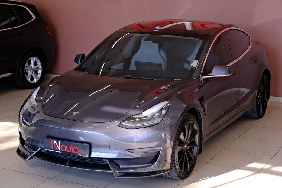 Продам Tesla Model 3 Perfomance 2019 года в Одессе