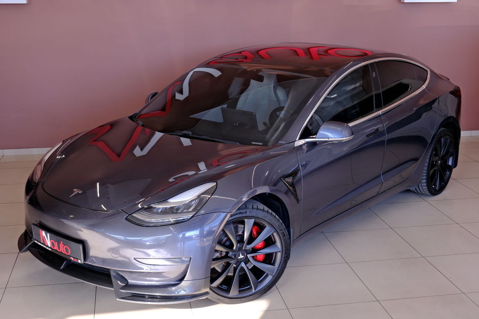 Продам Tesla Model 3 Perfomance 2019 года в Одессе