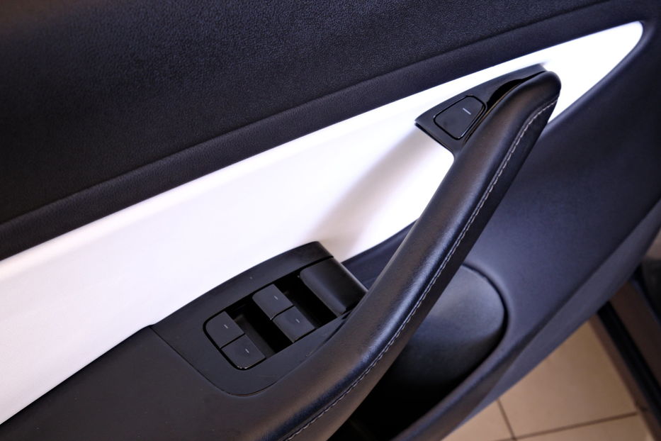 Продам Tesla Model 3 Perfomance 2019 года в Одессе