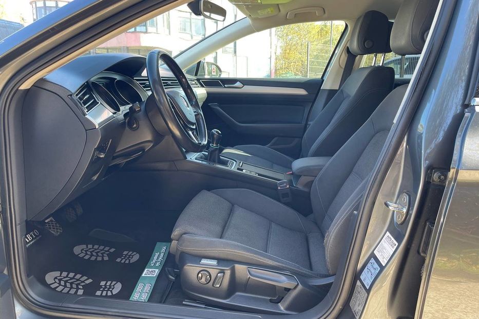 Продам Volkswagen Passat B8 2015 года в Черновцах