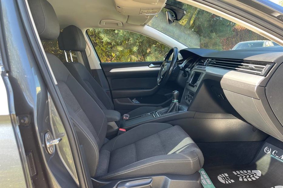 Продам Volkswagen Passat B8 2015 года в Черновцах