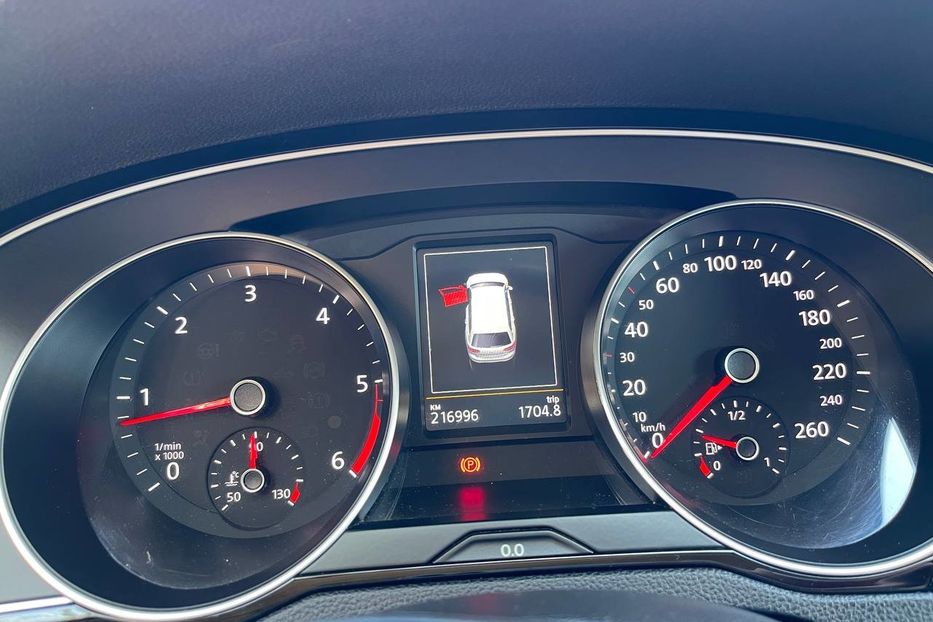 Продам Volkswagen Passat B8 2015 года в Черновцах