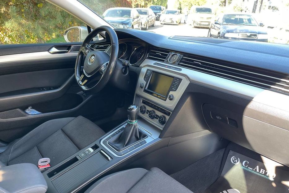 Продам Volkswagen Passat B8 2015 года в Черновцах