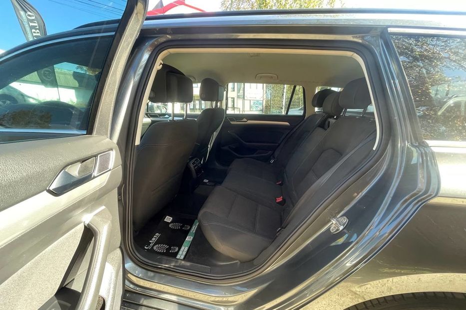 Продам Volkswagen Passat B8 2015 года в Черновцах