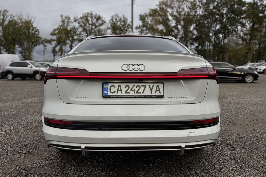 Продам Audi E-Tron 55 Sportback quattro KOMIS 2022 года в г. Умань, Черкасская область