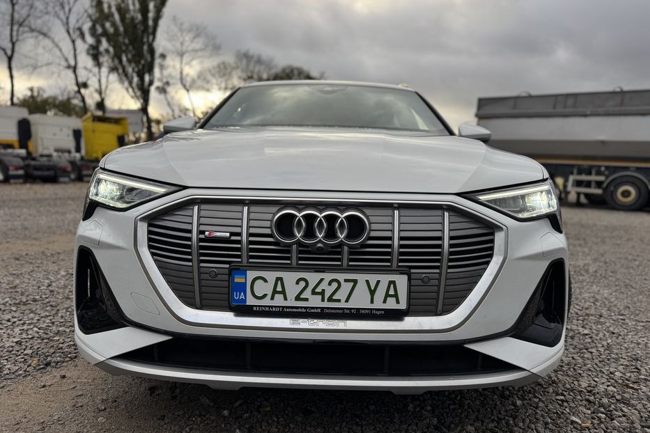 Продам Audi E-Tron 55 Sportback quattro KOMIS 2022 года в г. Умань, Черкасская область