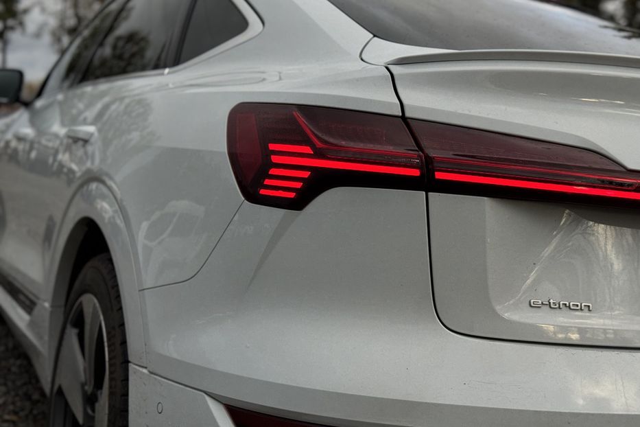 Продам Audi E-Tron 55 Sportback quattro KOMIS 2022 года в г. Умань, Черкасская область