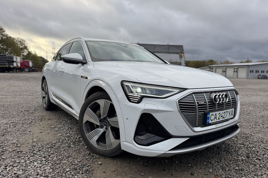 Продам Audi E-Tron 55 Sportback quattro KOMIS 2022 года в г. Умань, Черкасская область