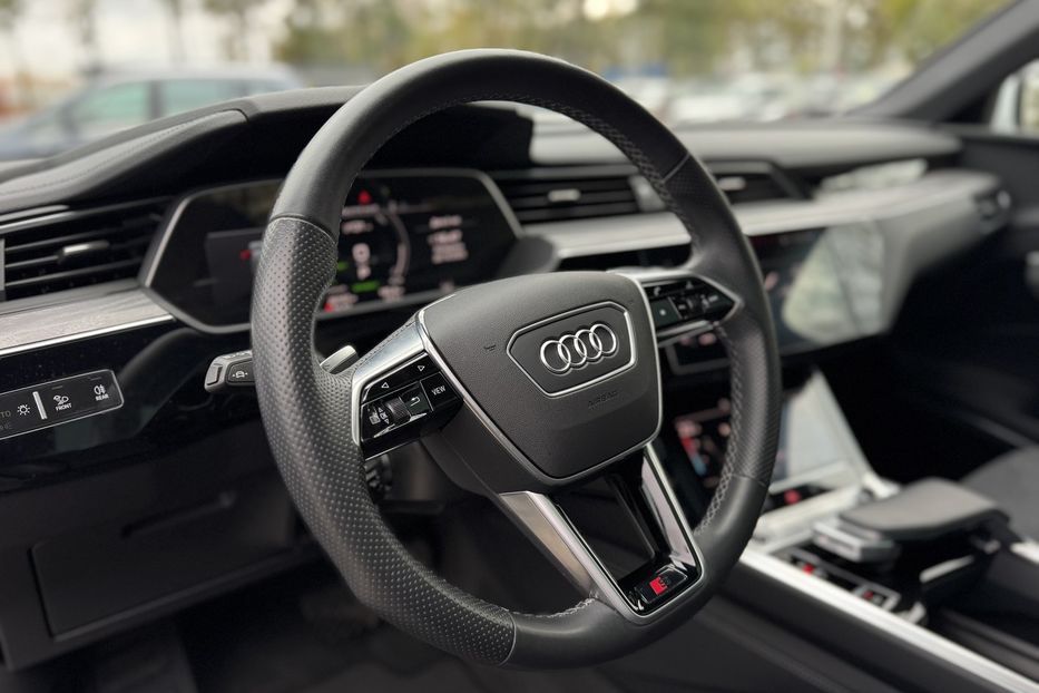Продам Audi E-Tron 55 Sportback quattro KOMIS 2022 года в г. Умань, Черкасская область