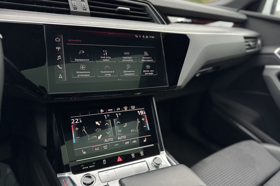Продам Audi E-Tron 55 Sportback quattro KOMIS 2022 года в г. Умань, Черкасская область