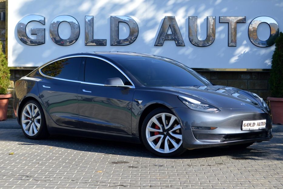 Продам Tesla Model 3 Dual Motor Long Range 2018 года в Одессе