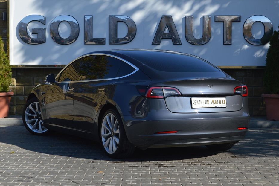 Продам Tesla Model 3 Dual Motor Long Range 2018 года в Одессе