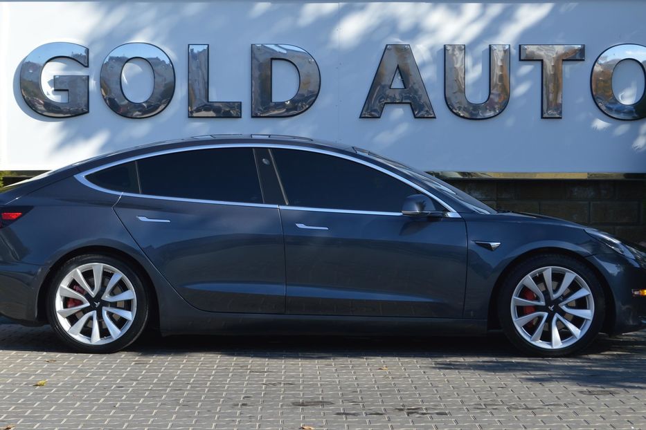 Продам Tesla Model 3 Dual Motor Long Range 2018 года в Одессе