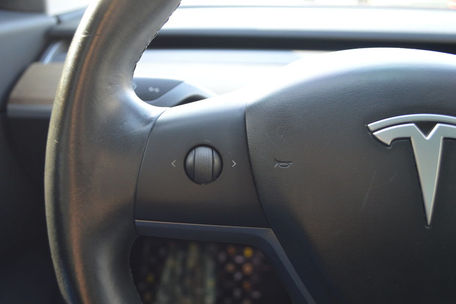 Продам Tesla Model 3 Dual Motor Long Range 2018 года в Одессе