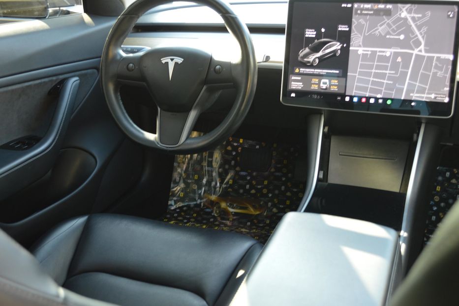 Продам Tesla Model 3 Dual Motor Long Range 2018 года в Одессе