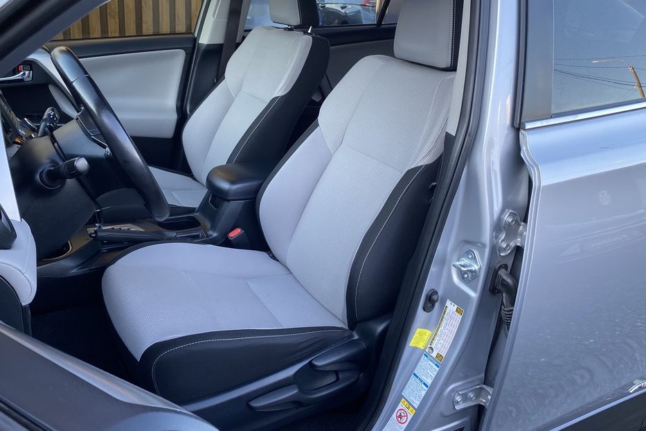 Продам Toyota Rav 4 2017 года в Луцке