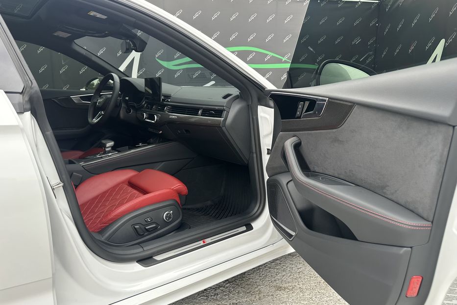 Продам Audi S5 Quattro  2024 года в Киеве