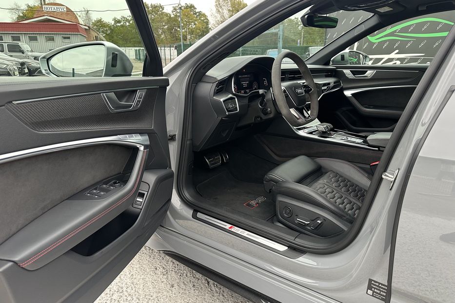 Продам Audi RS6 Quattro 2020 года в Киеве