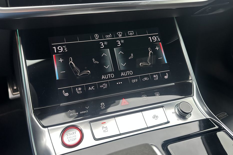 Продам Audi RS6 Quattro 2020 года в Киеве